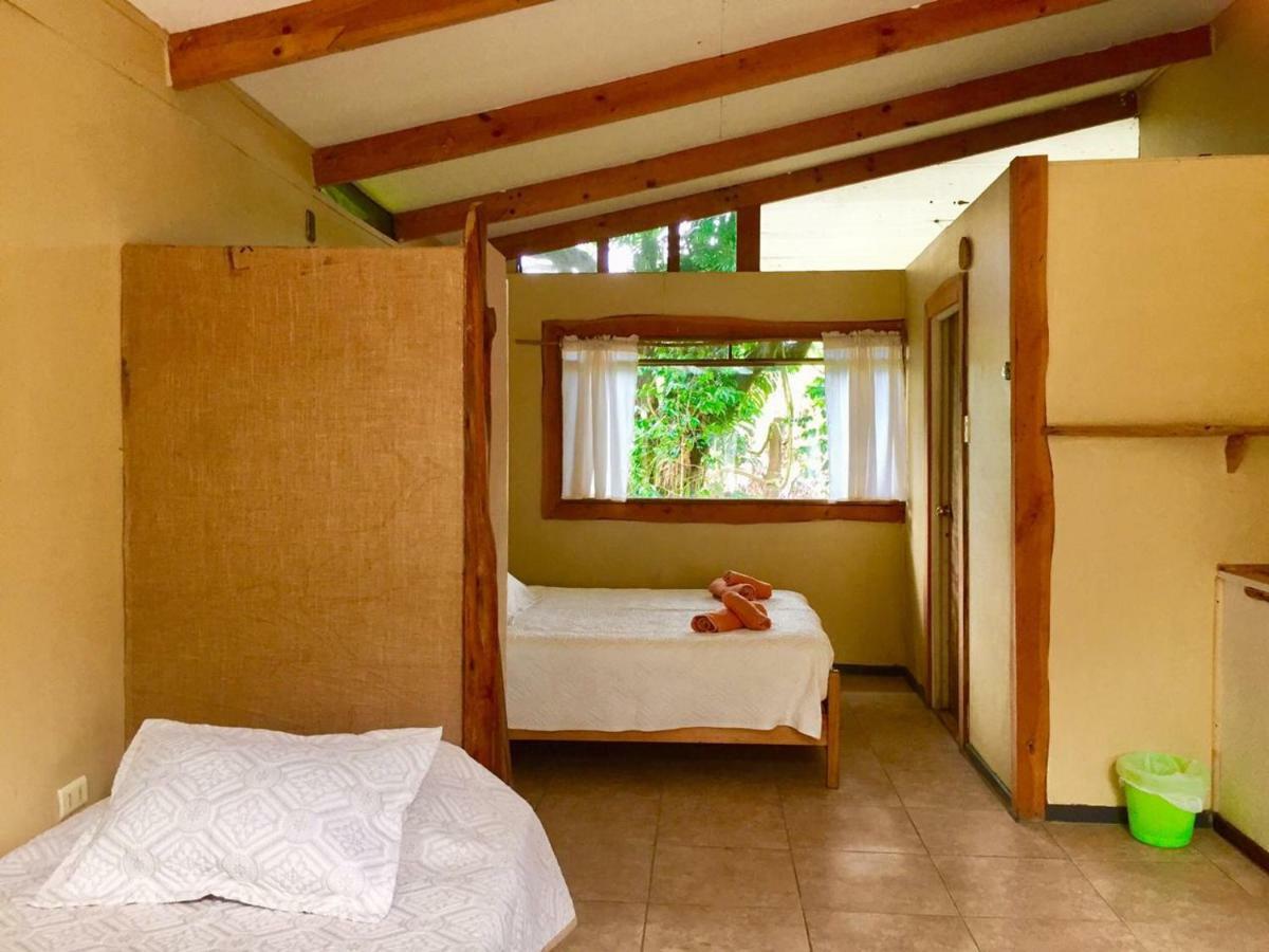 Cabanas Moenga Hanga Roa Exterior photo